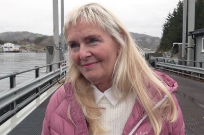 Regjeringen mener det er greit å vente nesten ett år på gratis ferge: – Ubegripelig, sier ordfører