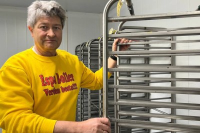 Bolleland ga bort 5000 boller – kritisk til at de må betale moms