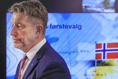 Vurderer krav til magasinfylling for å bremse farten i Englandskabelen