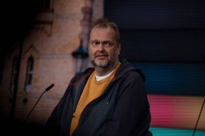 Alt Knut ønsker seg til jul er et julekort og et viskelær