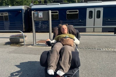 Marianne satt igjen på perrongen - rullestolen ble vurdert for tung